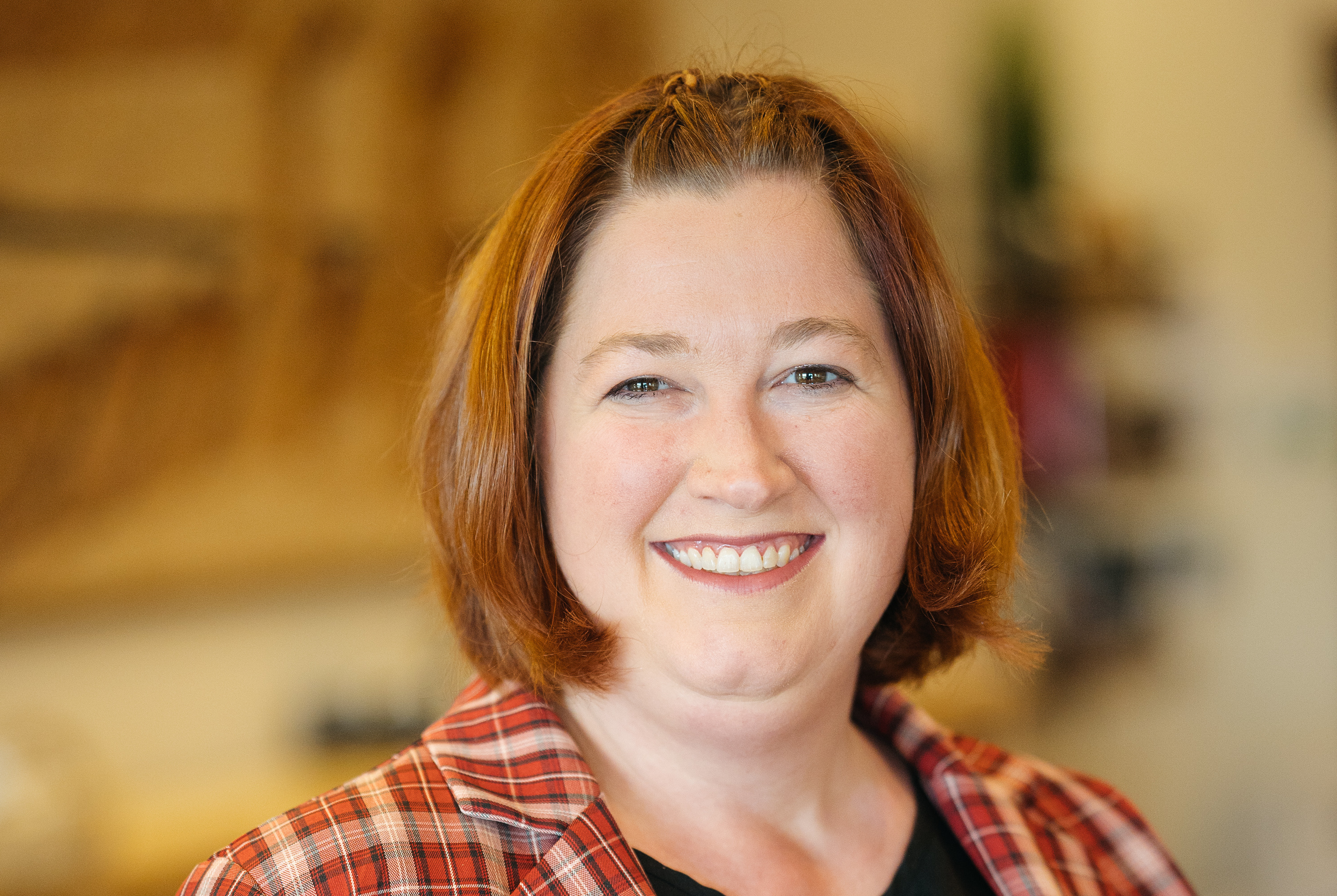 rebecca eaton headshot